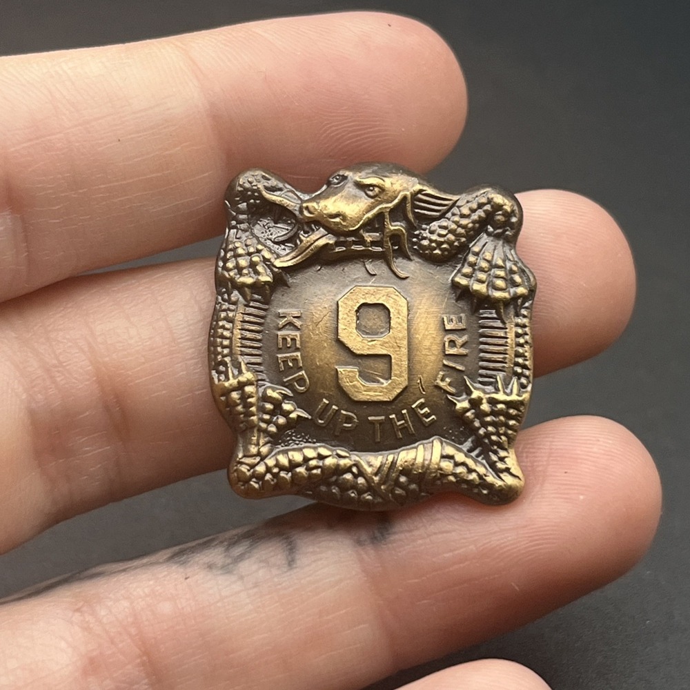 9th Infantry Regiment Union Crest Keep Up The Fire Chinese Dragon Lapel Hat Pin